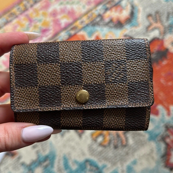 LOUIS VUITTON Damier Ebene Multicles 6 Key and Card Holder - Picture 3 of 8